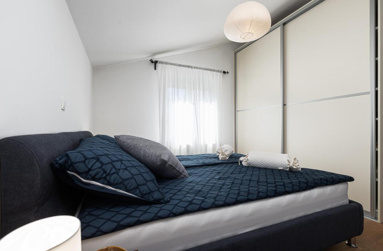 Apartment Gaj B4 In With Gym And Barbecue Hreljin